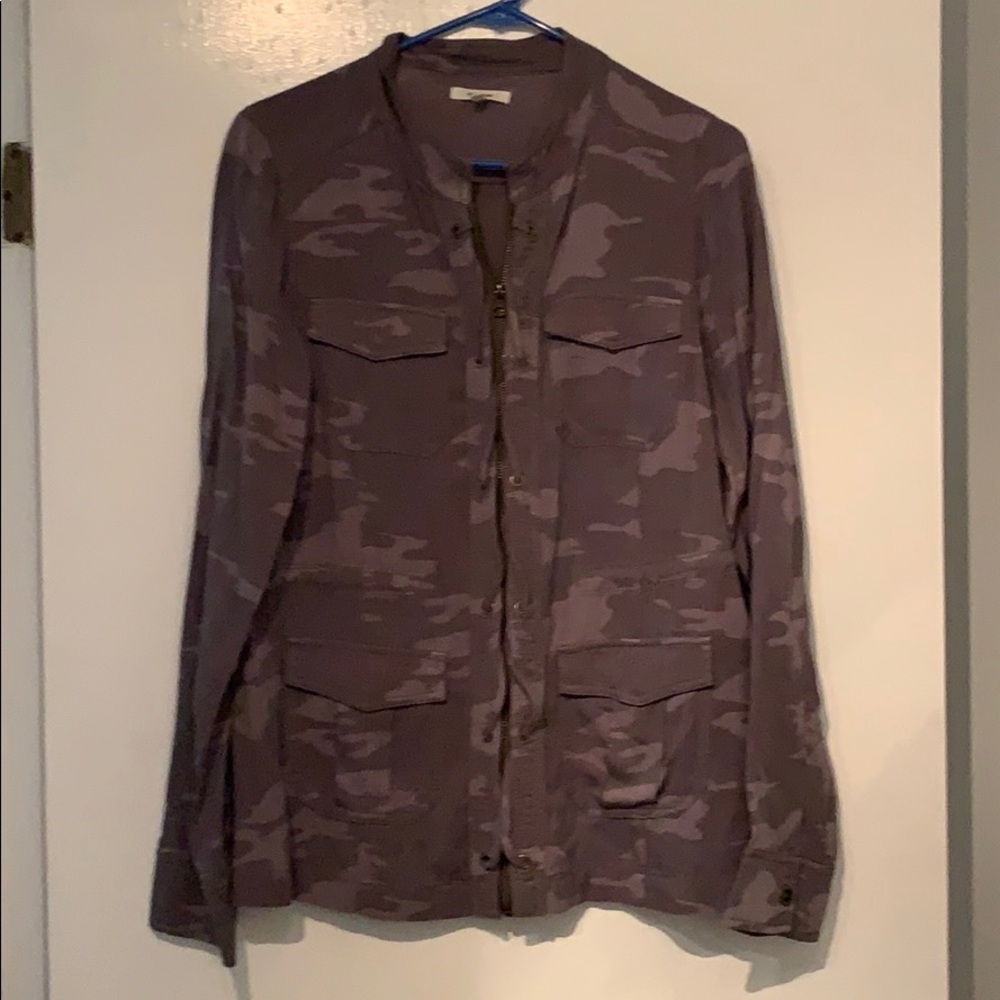 Camo zip up Jacket